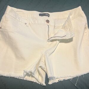 1822 Denim Women's Cream Jean Shorts